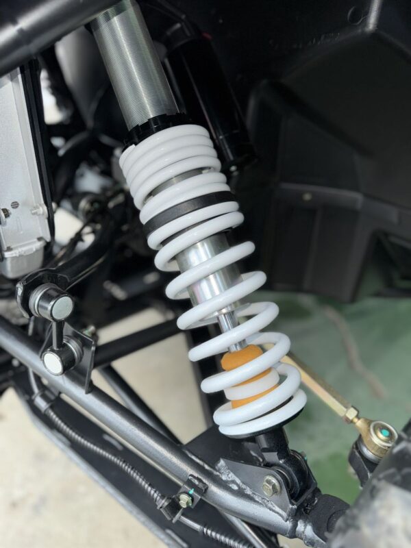 front-shock-jpg L4-SSV1000 976cc 4-Seat Side by Side (UTV)